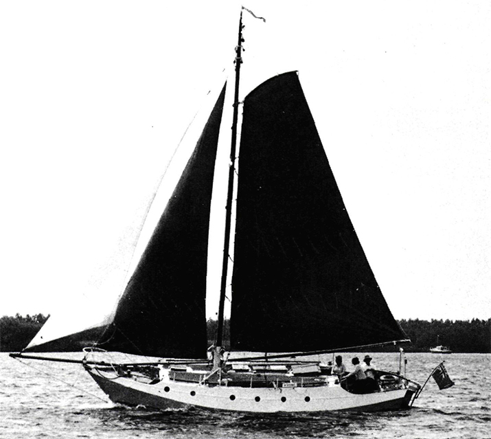 The Alcyone: 10.50 x 3.09 x 0.80 / 1.75 m, weight 8.10 tonnes and 49.20 m2 sail