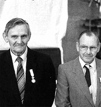 The brothers Arnold (left) and Jan Valentijn,  connected to the Valentijn Firm for 55 and 50 years, were knighted last year.